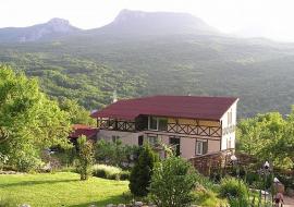 Шале в горах Многоречья - Отдых в Горах Крыма, шале с бассейном